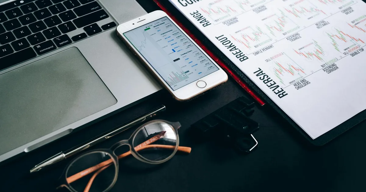 Hỗ Trợ & Kháng Cự: 9 Quy Tắc Vẽ Vùng Chuẩn Không Thể Bỏ Qua Hình ảnh giá phá vỡ kháng cự và quay lại test hỗ trợ